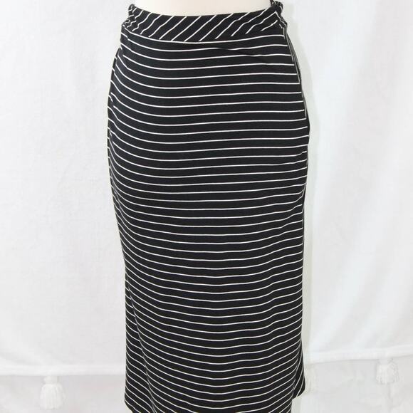 Adrienne Vittadini Women's Striped Faux Wrap Midi Skirt Size X-Small - Picture 2 of 10